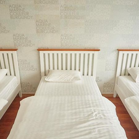 Хостел Guest 145 Gwangju Metropolitan City Екстер'єр фото