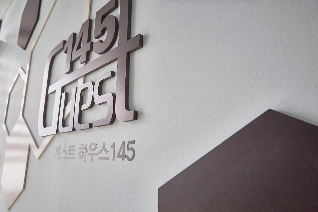 Хостел Guest 145 Gwangju Metropolitan City Екстер'єр фото