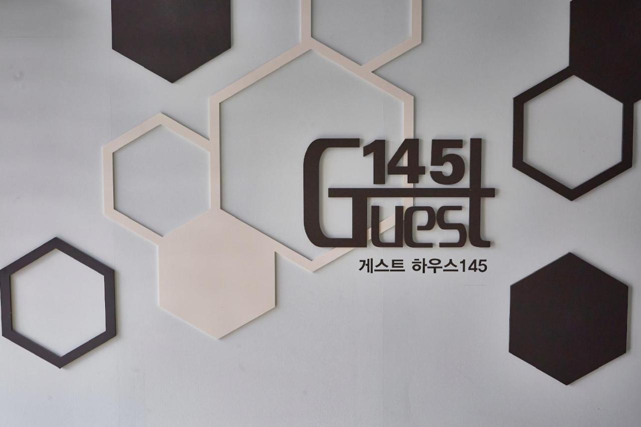 Хостел Guest 145 Gwangju Metropolitan City Екстер'єр фото